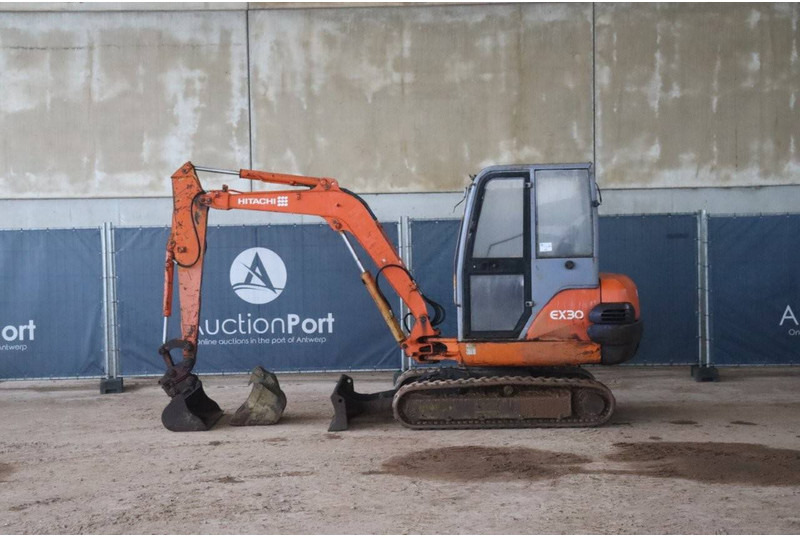 Hitachi EX30-2 - Máy xúc bánh xích: hình 2 Hitachi EX30-2 - Máy xúc bánh xích: hình 2