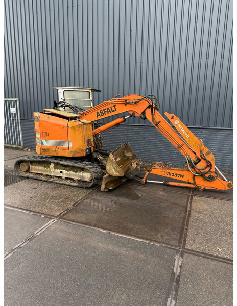 Hitachi EX50URG - Máy xúc bánh xích: hình 2 Hitachi EX50URG - Máy xúc bánh xích: hình 2