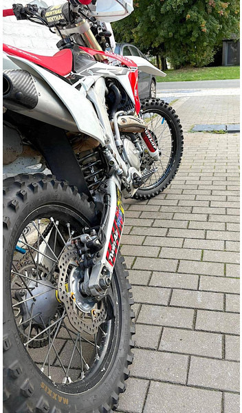 Honda CRF 500 R - Xe máy: hình 3 Honda CRF 500 R - Xe máy: hình 3