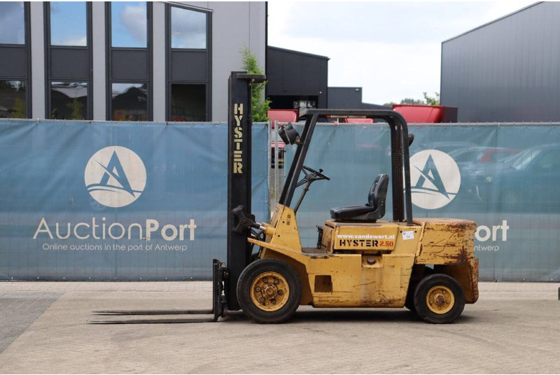 Hyster H2.50XL - Xe nâng diesel: hình 1 Hyster H2.50XL - Xe nâng diesel: hình 1