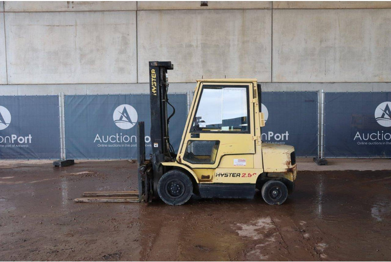 Hyster H2.50XM - Xe nâng diesel: hình 2 Hyster H2.50XM - Xe nâng diesel: hình 2