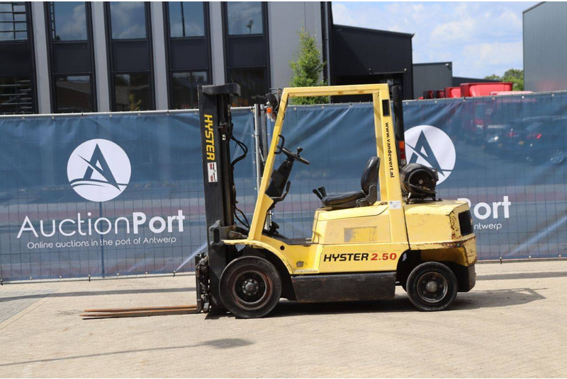 Hyster H2.50XM - Xe nâng gas: hình 2 Hyster H2.50XM - Xe nâng gas: hình 2