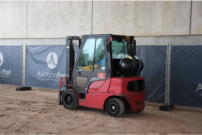 Hyster H2.5FT - Xe nâng gas: hình 3 Hyster H2.5FT - Xe nâng gas: hình 3