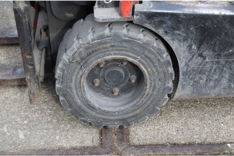 Xe nâng điện Hyster J2.0XNT: hình 13 Xe nâng điện Hyster J2.0XNT: hình 13