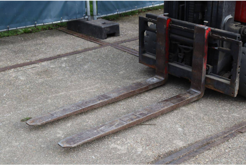 Xe nâng điện Hyster J2.0XNT: hình 10 Xe nâng điện Hyster J2.0XNT: hình 10