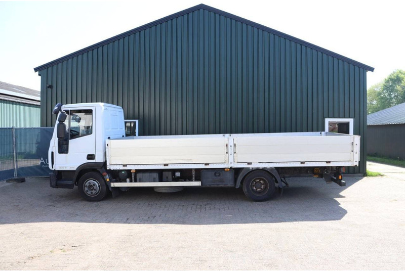 Iveco ML80E18/P - Xe tải thùng lửng/ Phẳng: hình 2 Iveco ML80E18/P - Xe tải thùng lửng/ Phẳng: hình 2