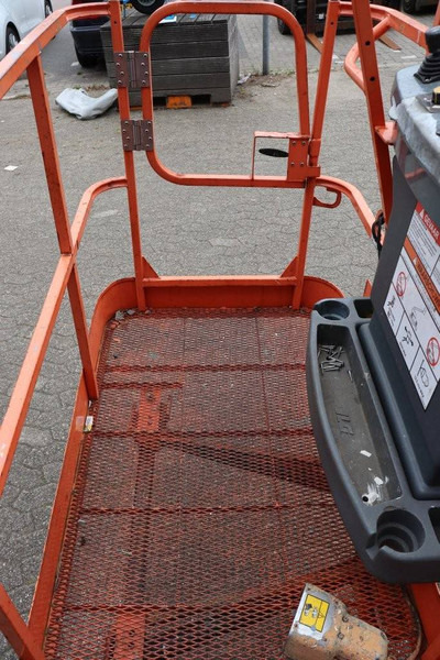 Xe nâng người hình viễn vọng kính JLG 600AJ: hình 14
