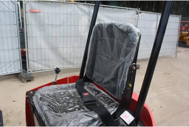 Máy xúc mini mới JPC HT12: hình 10 Máy xúc mini mới JPC HT12: hình 10