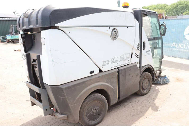 Johnston A25 - Xe quét đường: hình 5 Johnston A25 - Xe quét đường: hình 5