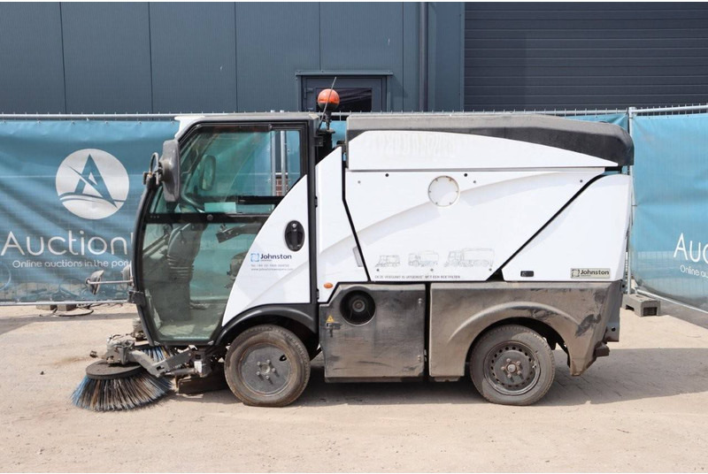Johnston A25 - Xe quét đường: hình 2 Johnston A25 - Xe quét đường: hình 2