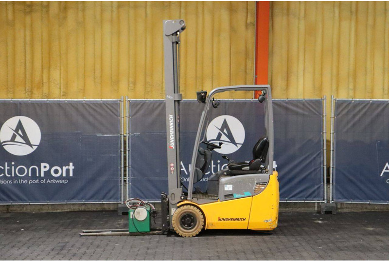 Jungheinrich EFG 110 - Xe nâng điện: hình 2 Jungheinrich EFG 110 - Xe nâng điện: hình 2