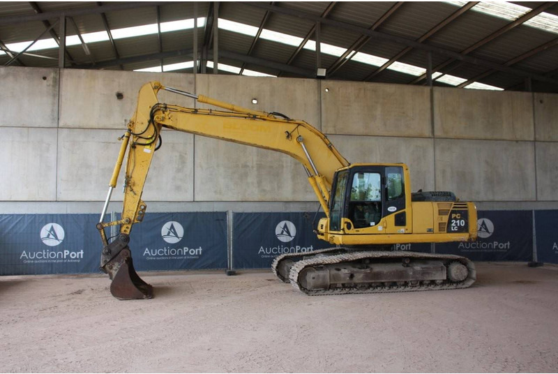 Komatsu PC210LC-8 - Máy xúc bánh xích: hình 1 Komatsu PC210LC-8 - Máy xúc bánh xích: hình 1