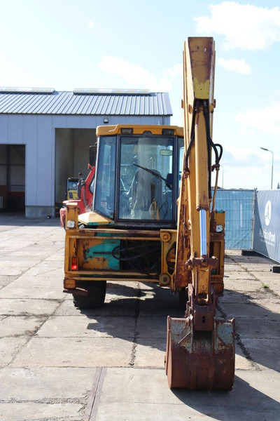 Komatsu WB97R - Máy xúc trước múc sau: hình 5 Komatsu WB97R - Máy xúc trước múc sau: hình 5