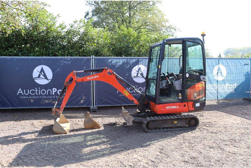 Kubota KX016-4 - Máy xúc mini: hình 1 Kubota KX016-4 - Máy xúc mini: hình 1
