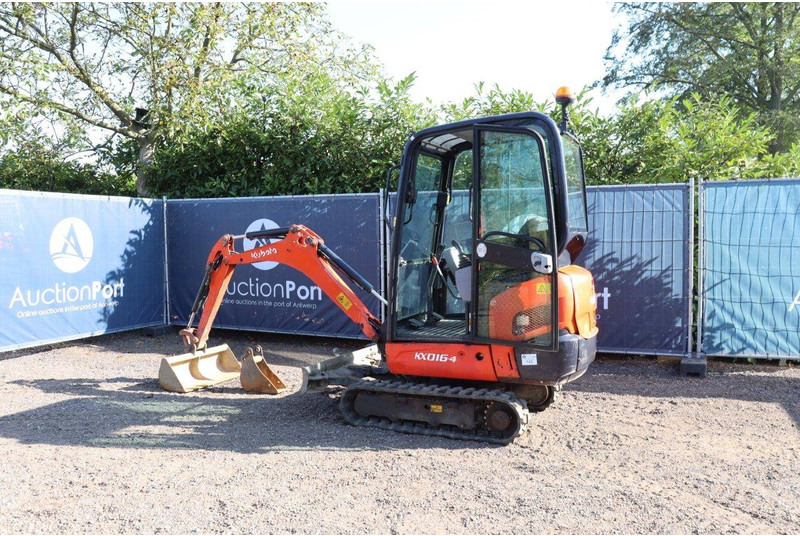 Kubota KX016-4 - Máy xúc mini: hình 3 Kubota KX016-4 - Máy xúc mini: hình 3