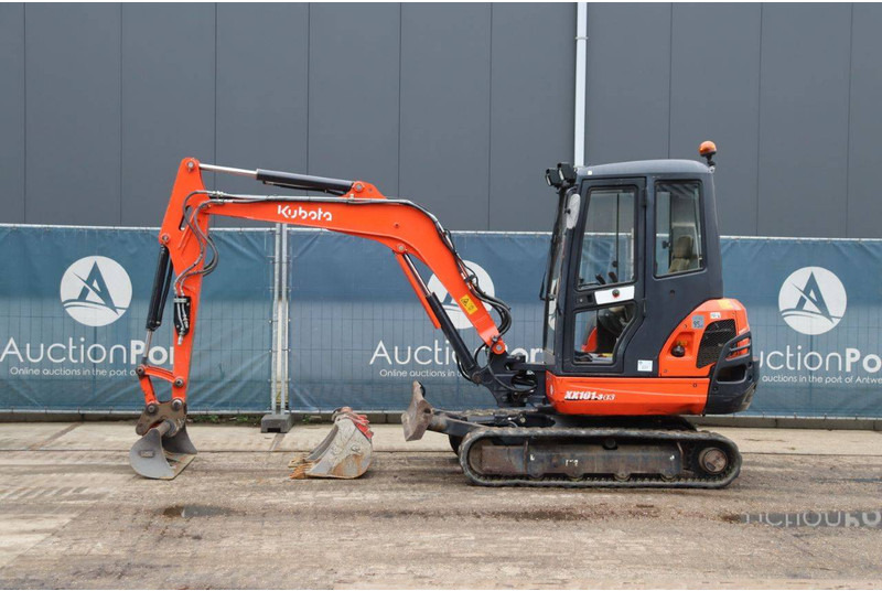 Kubota KX101-3a3 - Máy xúc bánh xích: hình 1 Kubota KX101-3a3 - Máy xúc bánh xích: hình 1
