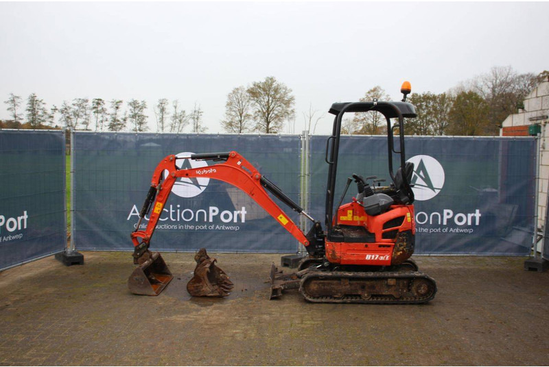 Kubota U17-3a - Máy xúc mini: hình 2 Kubota U17-3a - Máy xúc mini: hình 2