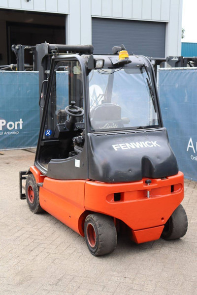 Linde E25/02 - Xe nâng điện: hình 4 Linde E25/02 - Xe nâng điện: hình 4