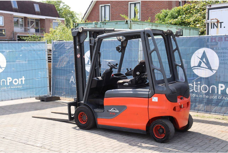 Linde E25L-01 - Xe nâng điện: hình 3 Linde E25L-01 - Xe nâng điện: hình 3