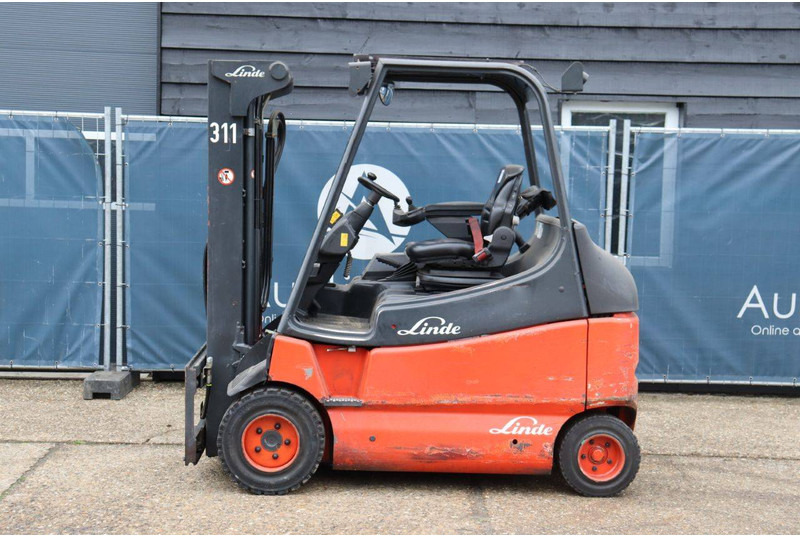 Linde E30/03/600 - Xe nâng điện: hình 2 Linde E30/03/600 - Xe nâng điện: hình 2
