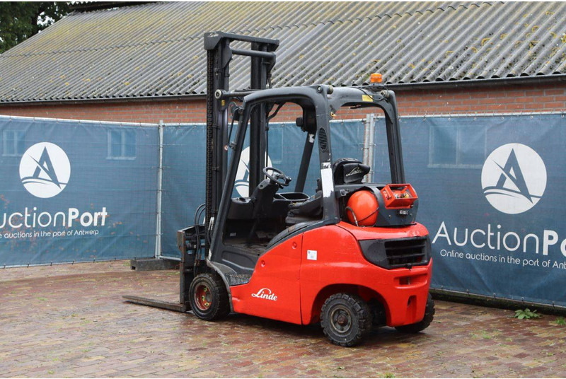 Linde H20T-01 - Xe nâng gas: hình 4 Linde H20T-01 - Xe nâng gas: hình 4