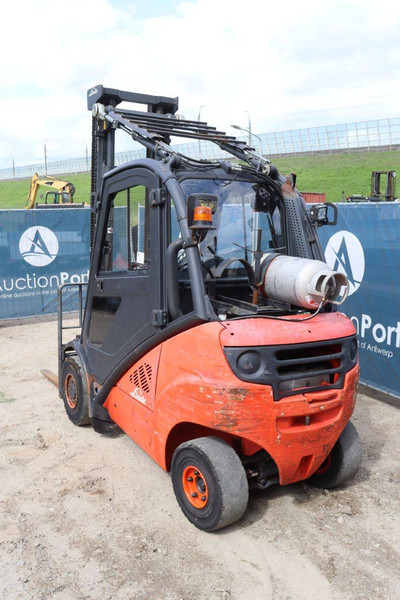 Linde H25 - Xe nâng gas: hình 4 Linde H25 - Xe nâng gas: hình 4