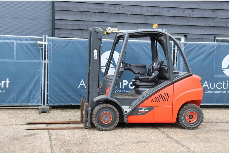 Linde H25D-02 - Xe nâng diesel: hình 1 Linde H25D-02 - Xe nâng diesel: hình 1
