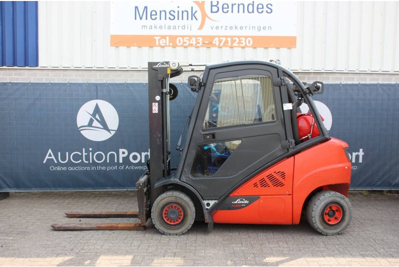 Linde H25T-02 - Xe nâng gas: hình 2 Linde H25T-02 - Xe nâng gas: hình 2