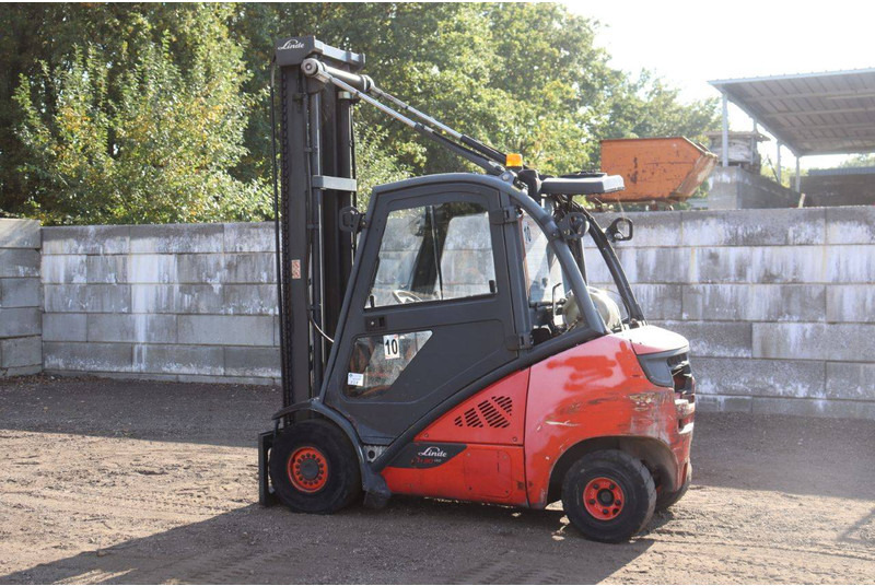 Linde H30CNG - Xe nâng gas: hình 3 Linde H30CNG - Xe nâng gas: hình 3