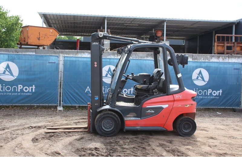 Linde H30D-01 - Xe nâng diesel: hình 1 Linde H30D-01 - Xe nâng diesel: hình 1