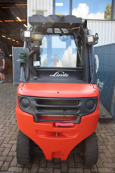 Linde H30D-02 - Xe nâng diesel: hình 4 Linde H30D-02 - Xe nâng diesel: hình 4