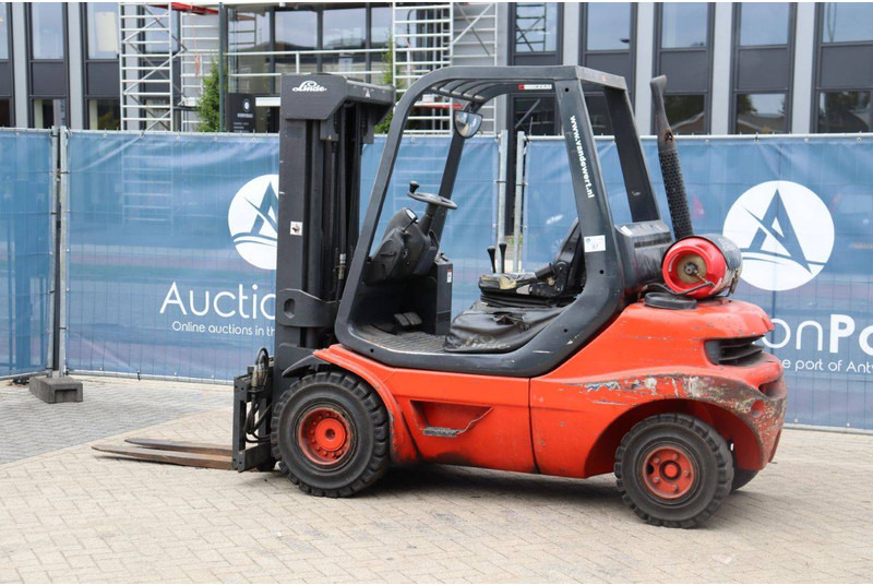 Linde H30T-03 - Xe nâng gas: hình 3 Linde H30T-03 - Xe nâng gas: hình 3