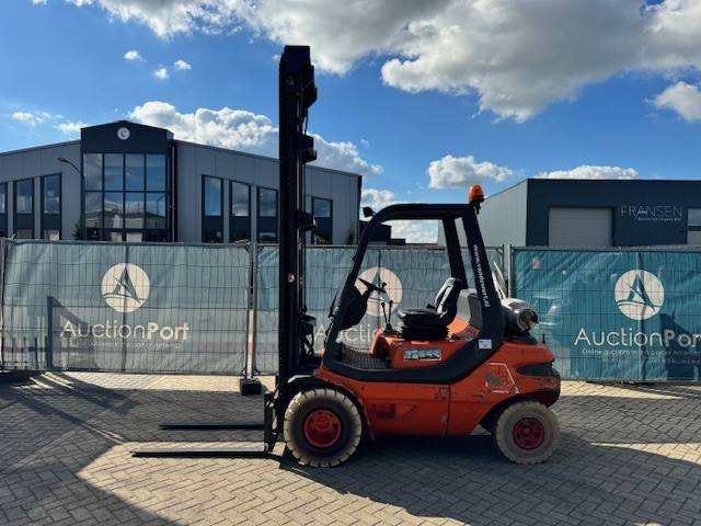 Linde H30T - Xe nâng gas: hình 1 Linde H30T - Xe nâng gas: hình 1
