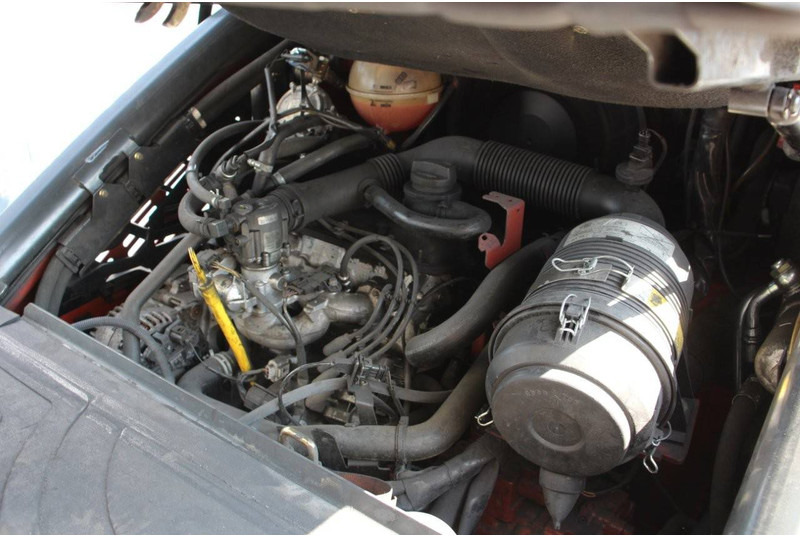 Xe nâng diesel Linde H35: hình 19