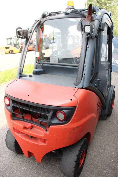 Linde H35 - Xe nâng diesel: hình 5 Linde H35 - Xe nâng diesel: hình 5