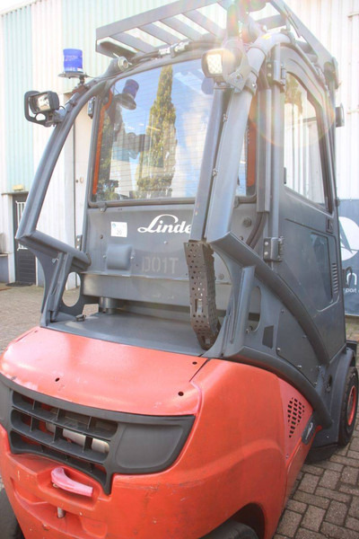 Linde H35D-02 - Xe nâng diesel: hình 5 Linde H35D-02 - Xe nâng diesel: hình 5