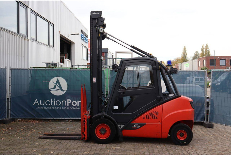 Linde H35D-02 - Xe nâng diesel: hình 2 Linde H35D-02 - Xe nâng diesel: hình 2