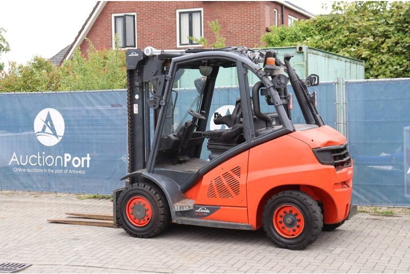 Linde H40D-02 - Xe nâng diesel: hình 3 Linde H40D-02 - Xe nâng diesel: hình 3