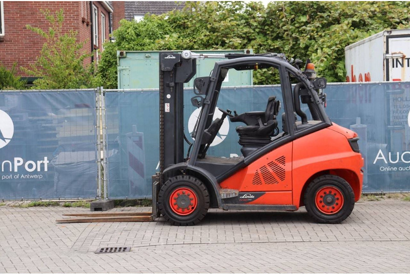 Linde H40D-02 - Xe nâng diesel: hình 2 Linde H40D-02 - Xe nâng diesel: hình 2
