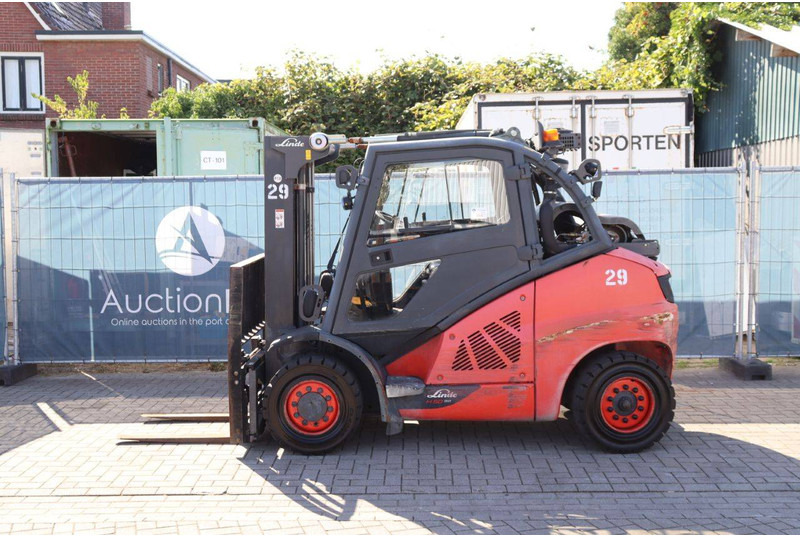 Linde H50T - Xe nâng gas: hình 2 Linde H50T - Xe nâng gas: hình 2