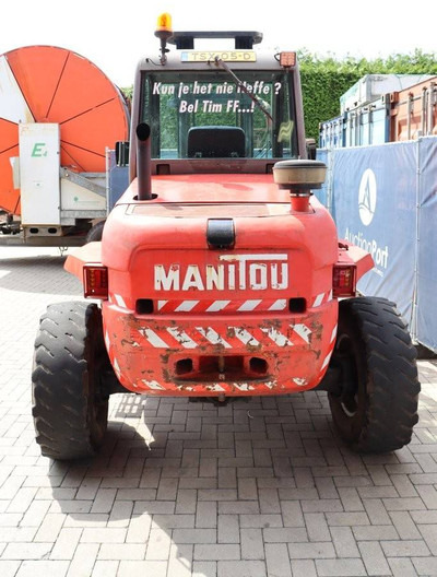 Manitou M30-4 - Xe nâng địa hình gồ ghề: hình 5 Manitou M30-4 - Xe nâng địa hình gồ ghề: hình 5