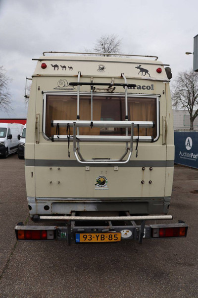 Mercedes-Benz 508D - Xe van cắm trại: hình 5 Mercedes-Benz 508D - Xe van cắm trại: hình 5