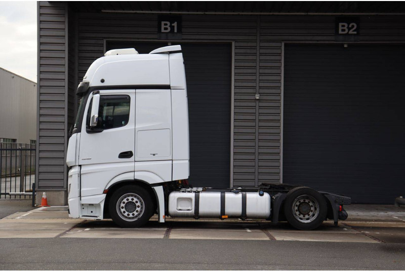 Mercedes-Benz ACTROS - Xe tải khung gầm: hình 2 Mercedes-Benz ACTROS - Xe tải khung gầm: hình 2