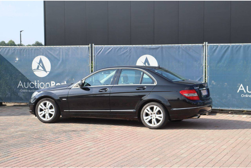 Mercedes-Benz C-Klasse 220 CDI - Sedan: hình 3 Mercedes-Benz C-Klasse 220 CDI - Sedan: hình 3