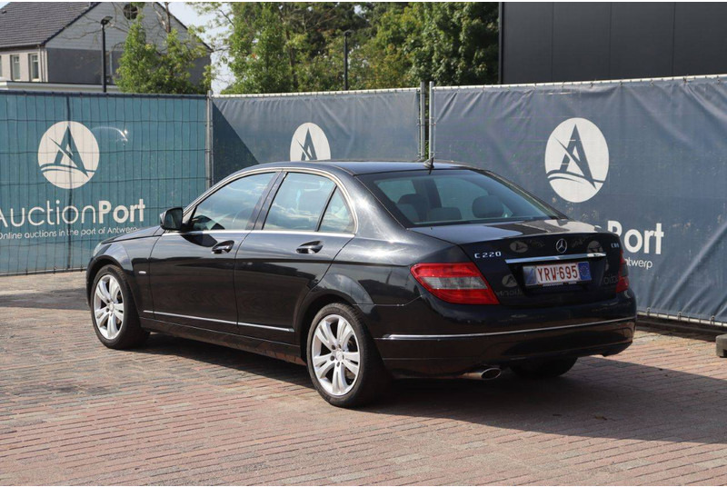 Mercedes-Benz C-Klasse 220 CDI - Sedan: hình 4 Mercedes-Benz C-Klasse 220 CDI - Sedan: hình 4