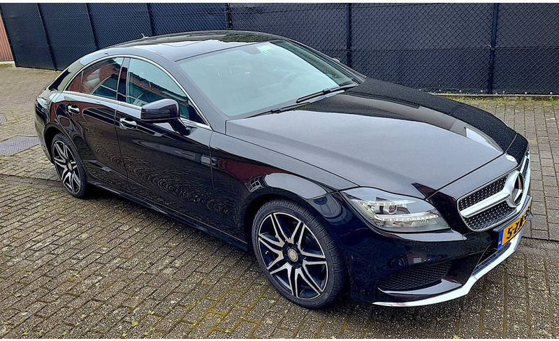 Mercedes-Benz CLS-Klasse 350 BlueTec AMG-Line - Xe hơi: hình 2 Mercedes-Benz CLS-Klasse 350 BlueTec AMG-Line - Xe hơi: hình 2