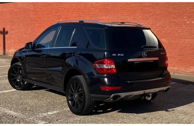 Mercedes-Benz M-Klasse ML 350 CDI BLUETEС - Sedan: hình 2 Mercedes-Benz M-Klasse ML 350 CDI BLUETEС - Sedan: hình 2