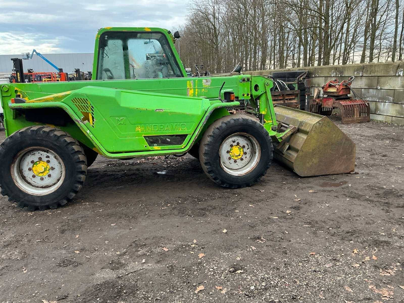 Merlo P33.7 EVT - Xe nhấc hình viễn vọng kính: hình 5 Merlo P33.7 EVT - Xe nhấc hình viễn vọng kính: hình 5