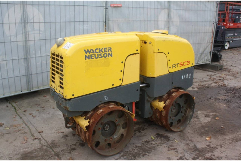 Neuson RTSC3 - Máy đầm: hình 2 Neuson RTSC3 - Máy đầm: hình 2
