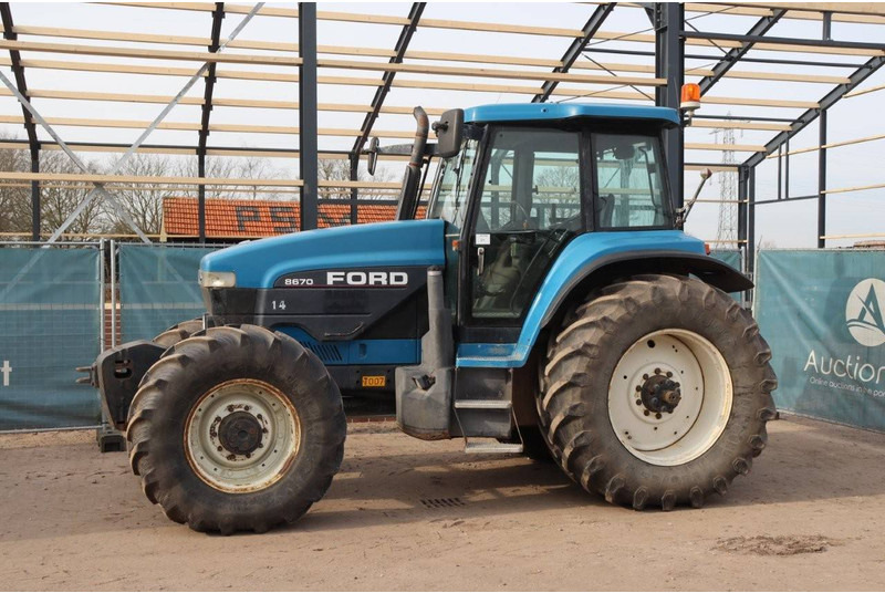New Holland 8670 - Máy cày: hình 1 New Holland 8670 - Máy cày: hình 1